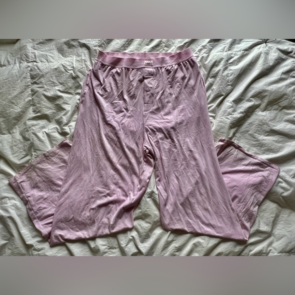skims lounge pants